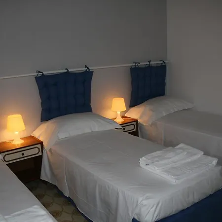Villa Short Lets Al Mare Siracusa *